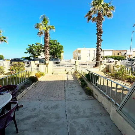 With Garden - Sea View Apartamento