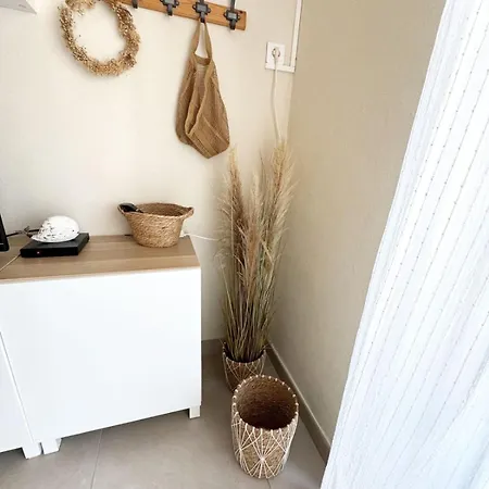 Διαμέρισμα With Garden - Sea View